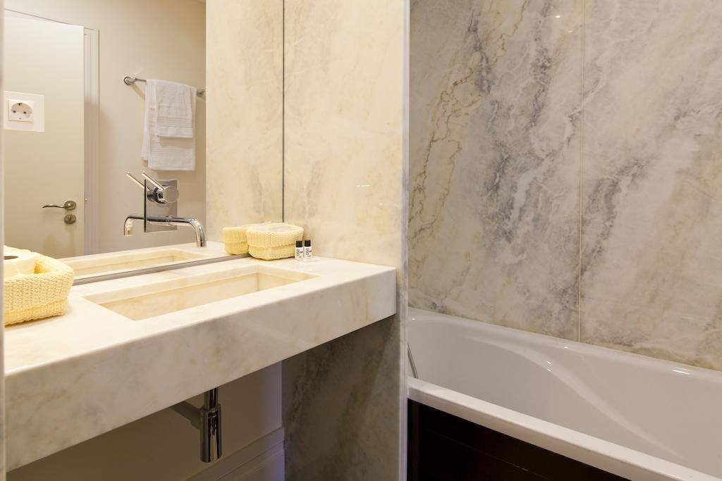 Joivy Baixa Deluxe Apartments Lisbon Exterior photo